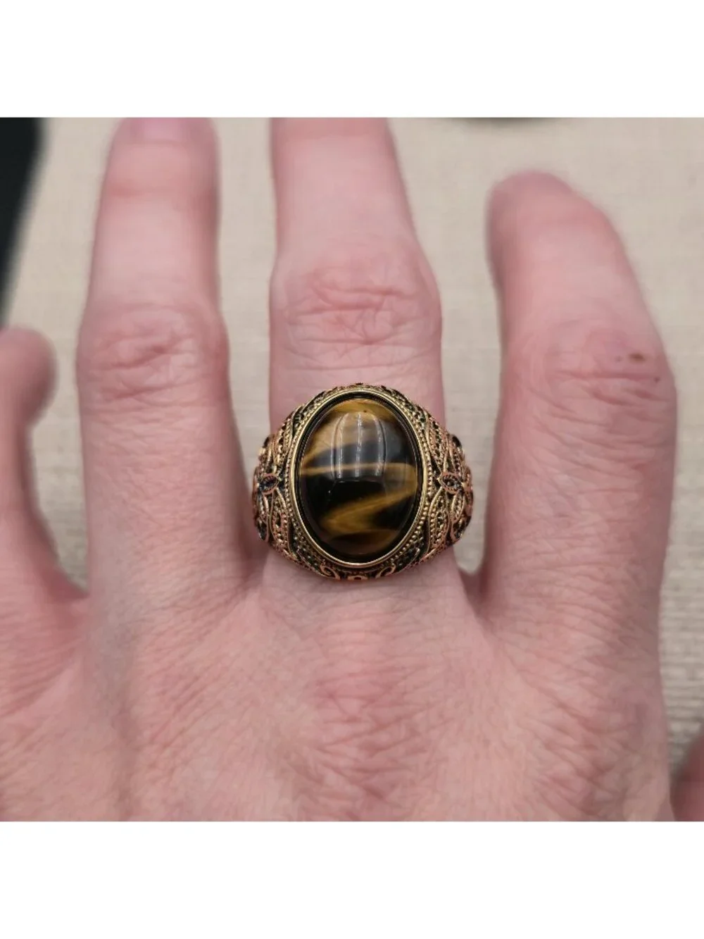 Size 10 Vintage Tigers Eye Stone Ring - Ornate Floral Accent Band A8107